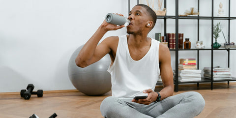 Sports Drinks vs. Electrolyte Powders: What's the Difference?